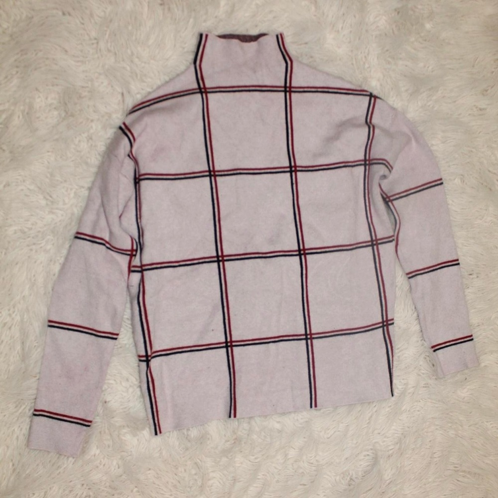 Tahari Sweatshirt